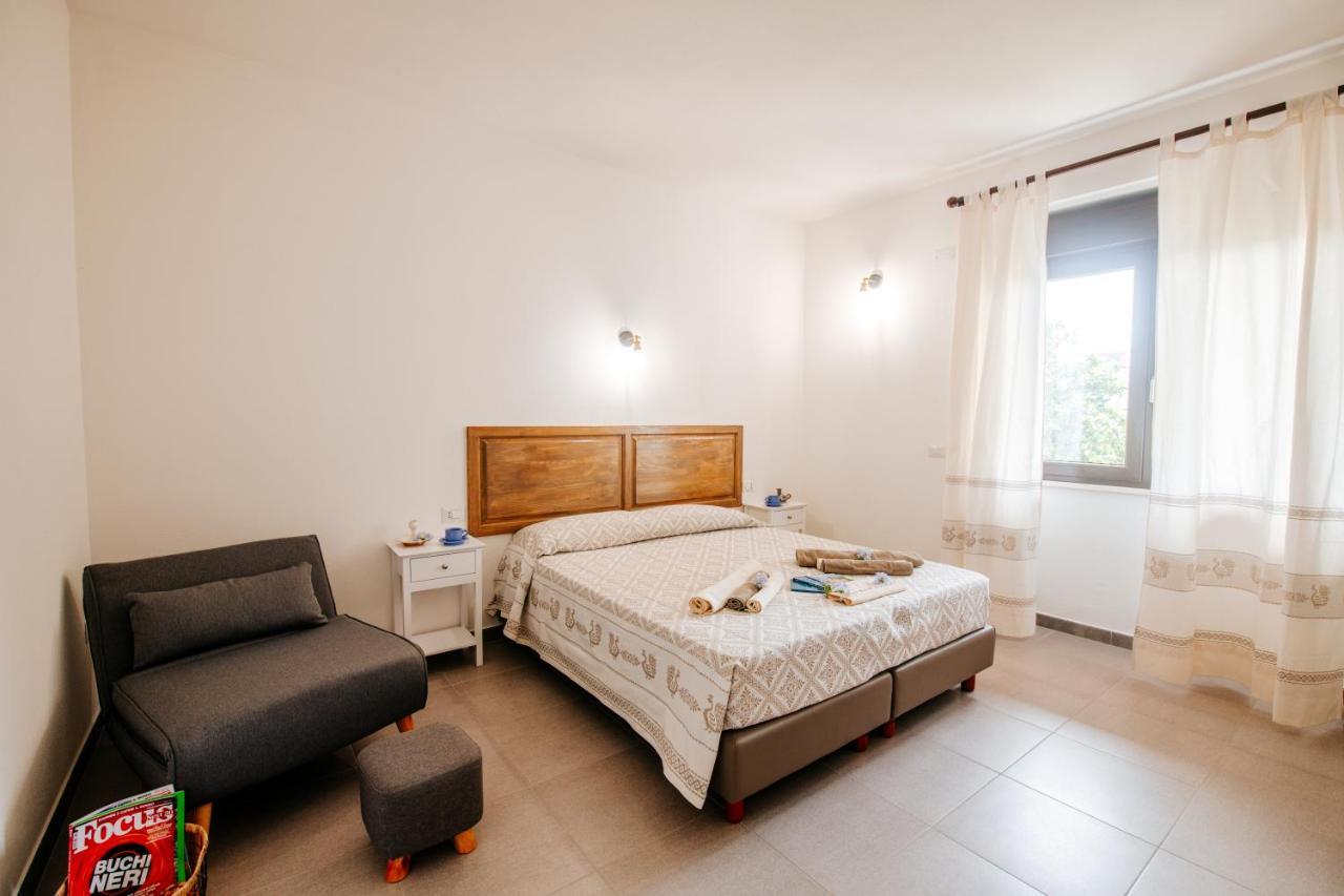 Domo Mediterranea Affittacamere-Guest House Sant'Antioco Ngoại thất bức ảnh