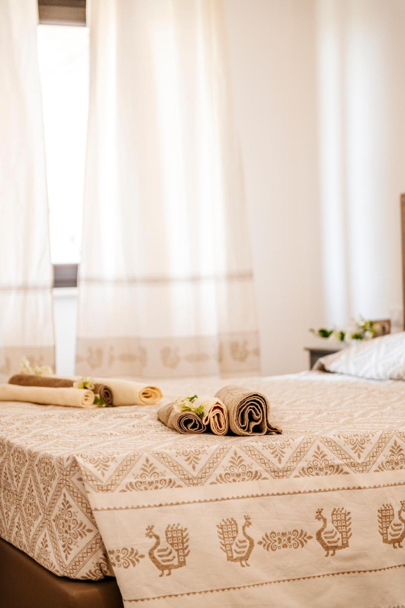 Domo Mediterranea Affittacamere-Guest House Sant'Antioco Ngoại thất bức ảnh