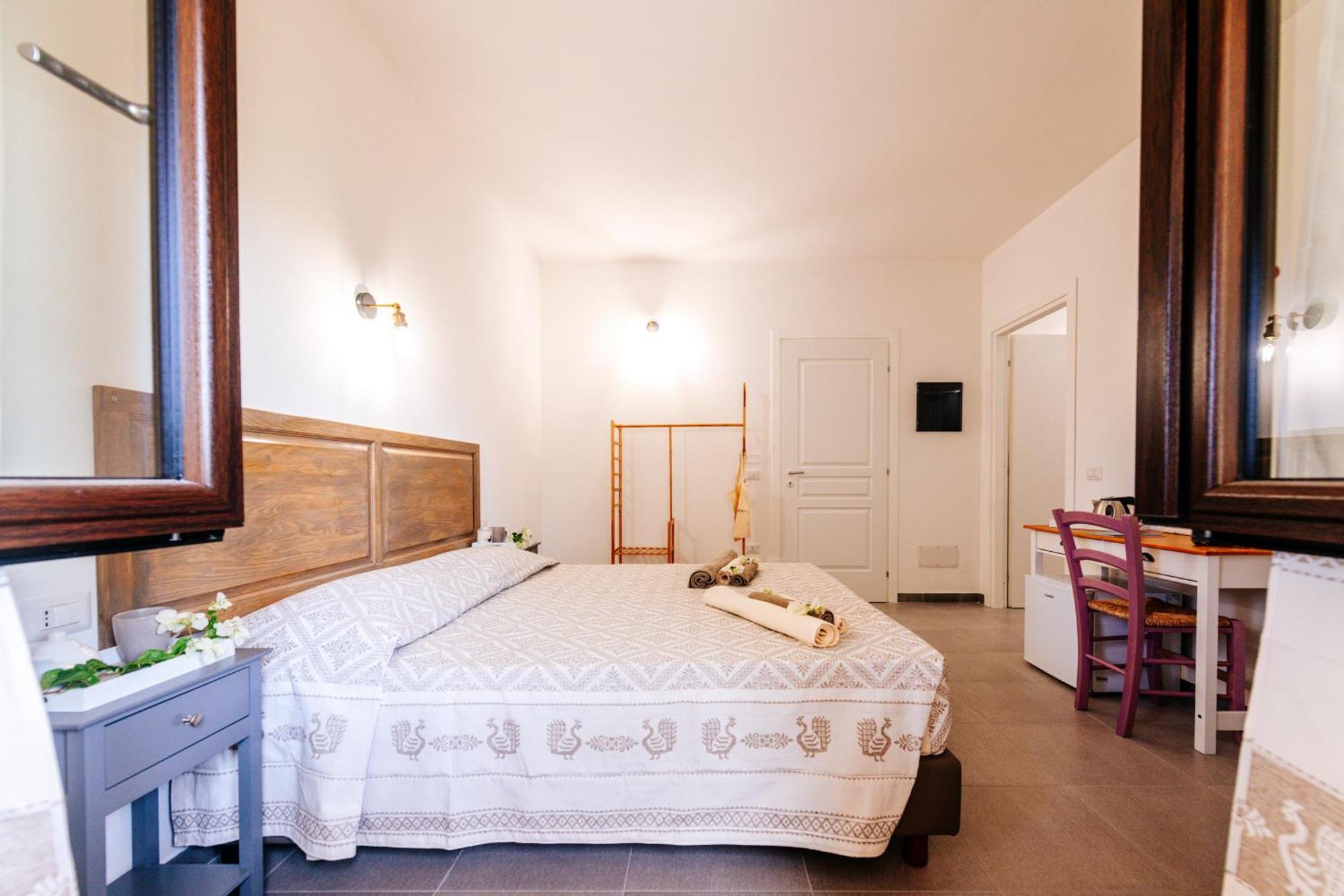 Domo Mediterranea Affittacamere-Guest House Sant'Antioco Ngoại thất bức ảnh