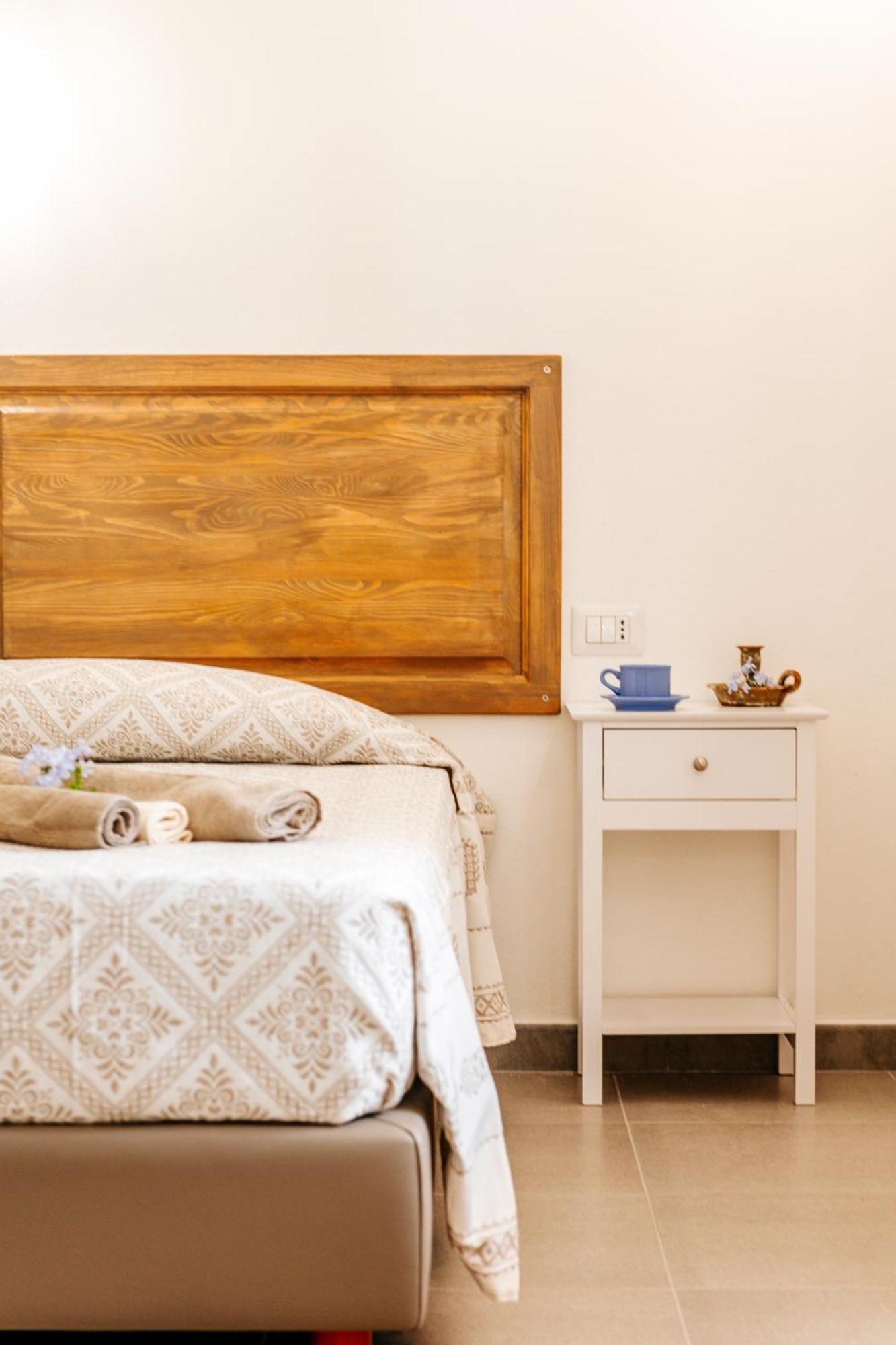 Domo Mediterranea Affittacamere-Guest House Sant'Antioco Ngoại thất bức ảnh