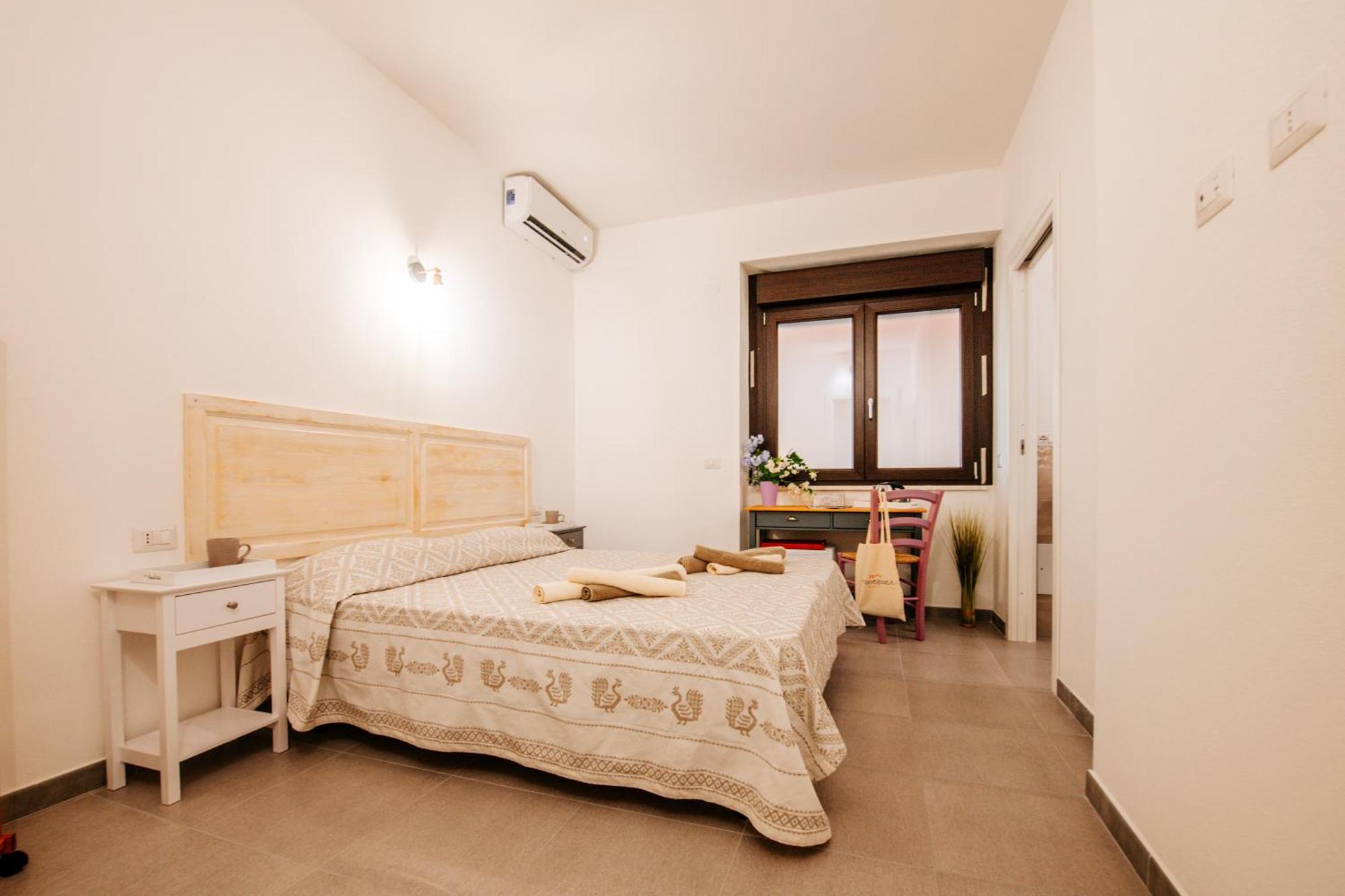 Domo Mediterranea Affittacamere-Guest House Sant'Antioco Ngoại thất bức ảnh